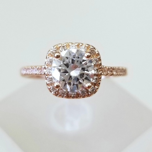 18k 1ct Ring - Picture 2 of 8